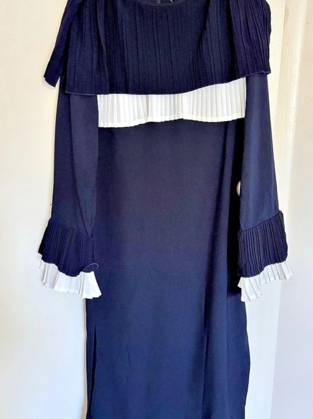 EOS Pleated Trim Maxi Dress in Black & White Size Large